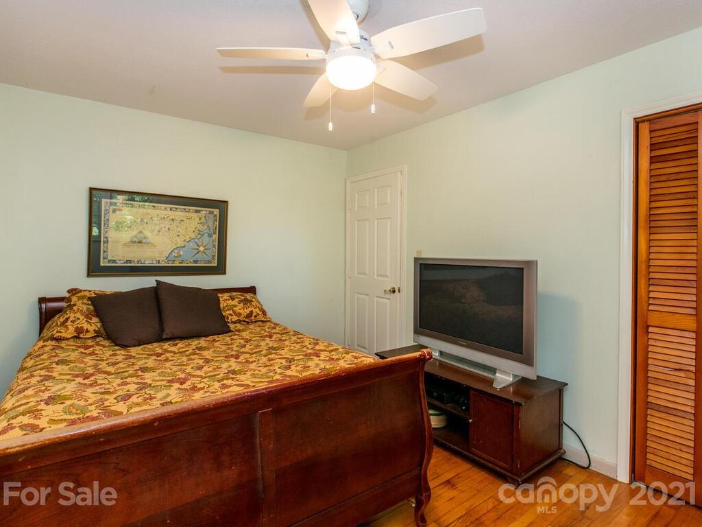 25 Monte Vista Circle Candler NC 28715