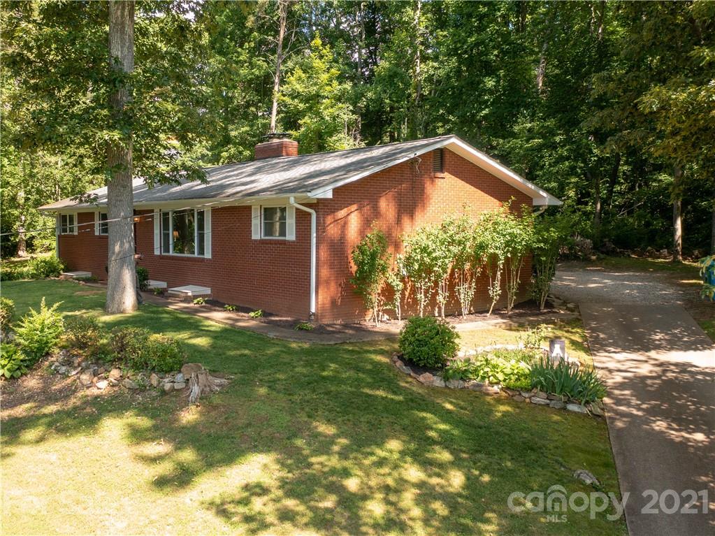 25 Monte Vista Circle Candler NC 28715