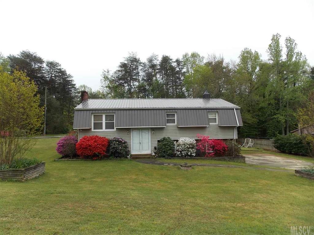 901 Greenwood Place Lenoir NC 28645