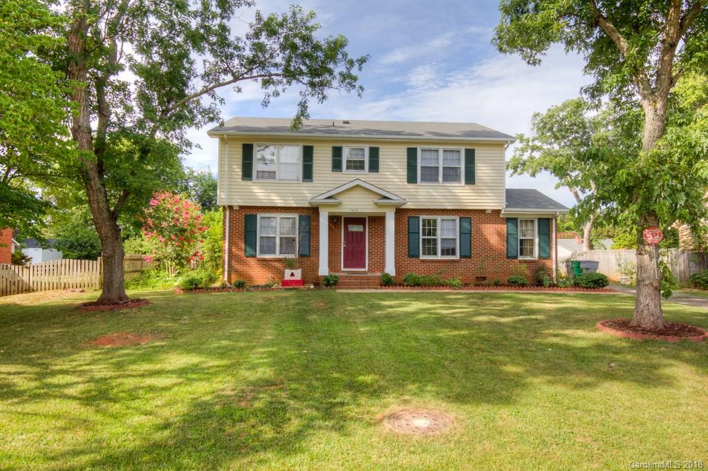 7422 Hillbourn Drive Charlotte NC 28212