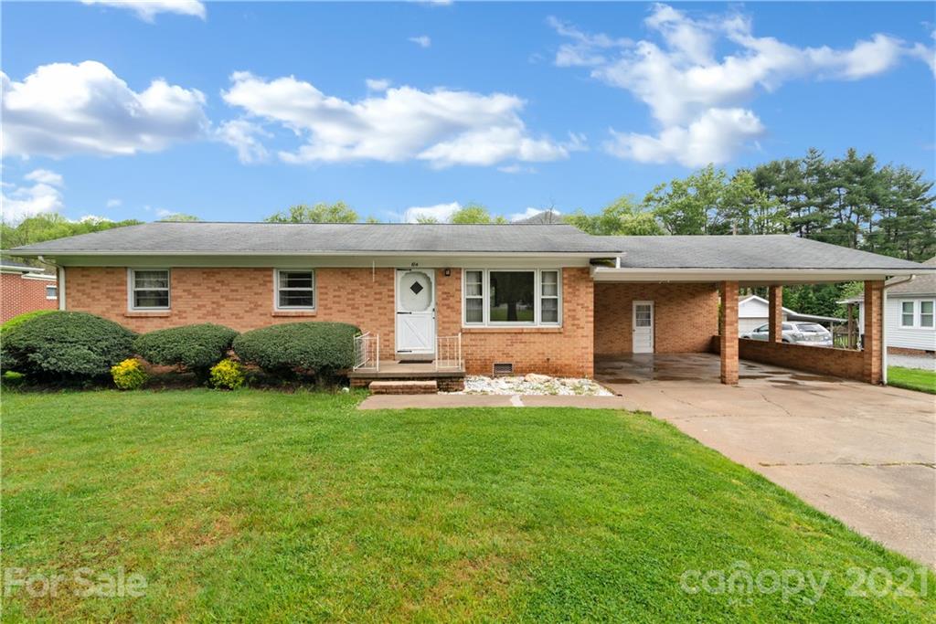 614 Brown Avenue Waynesville NC 28786