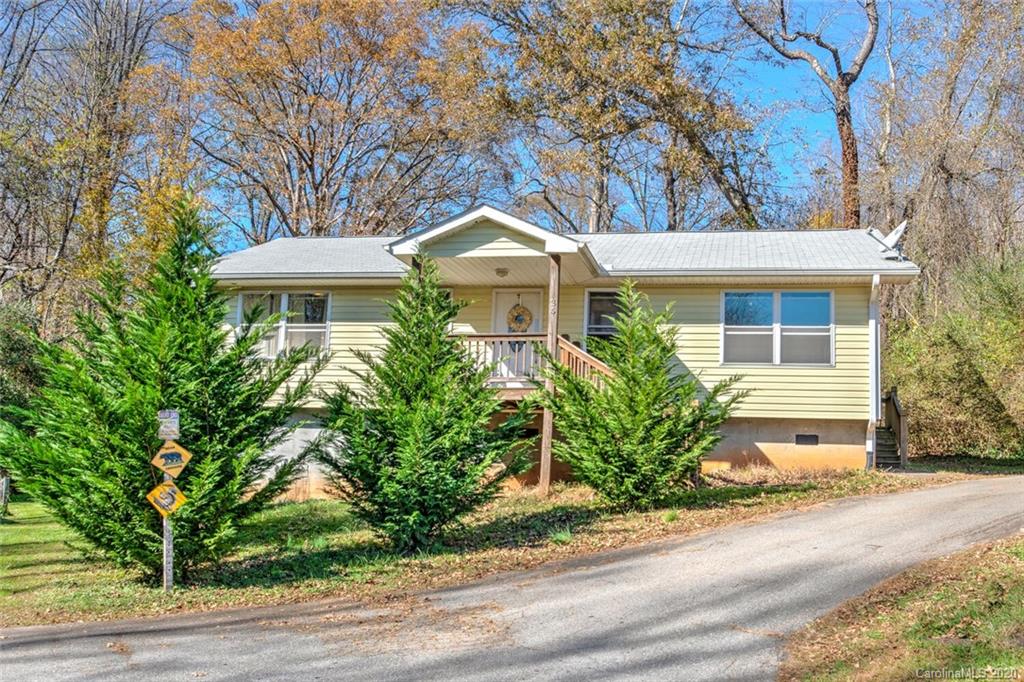 35 Old Stagecoach Road Swannanoa NC 28778