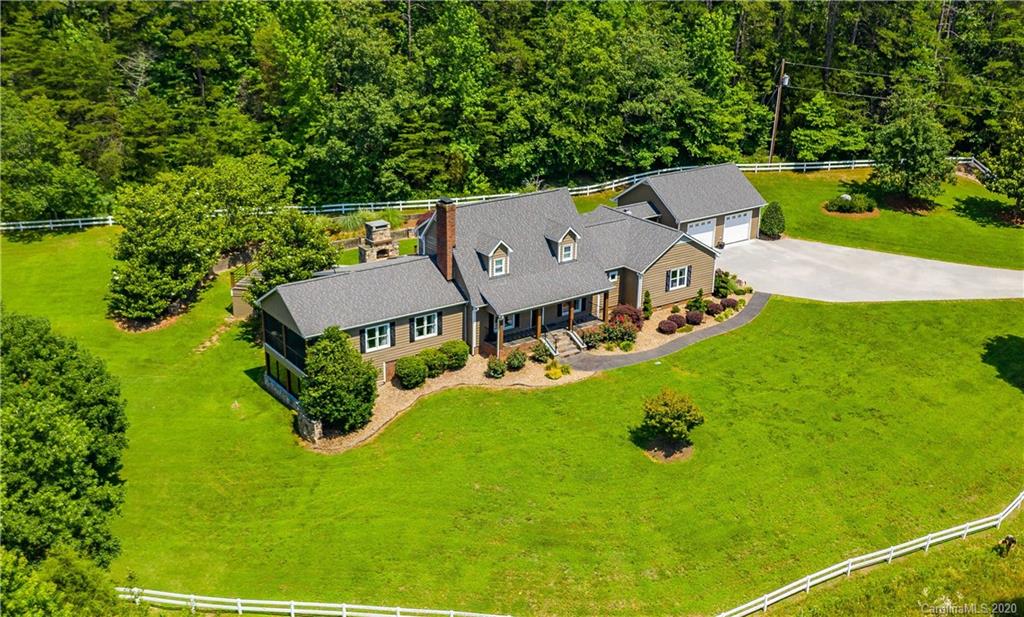 165 Sweetbriar Lane Mooresville NC 28115