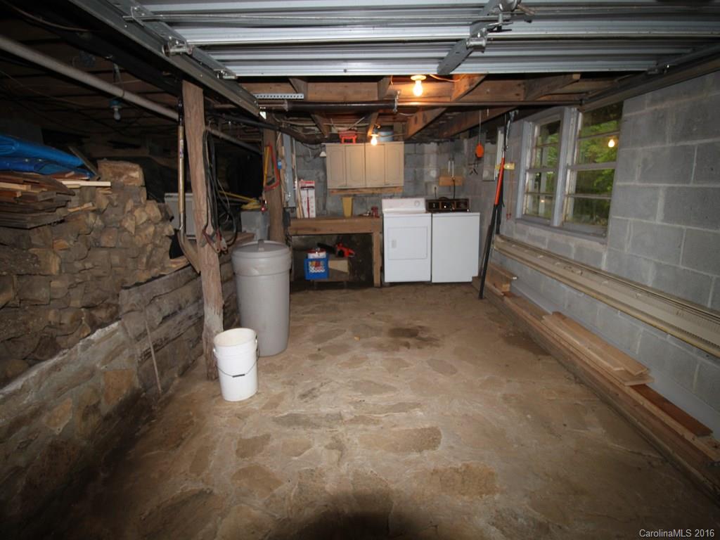 1082 Winter Star Road Burnsville NC 28714