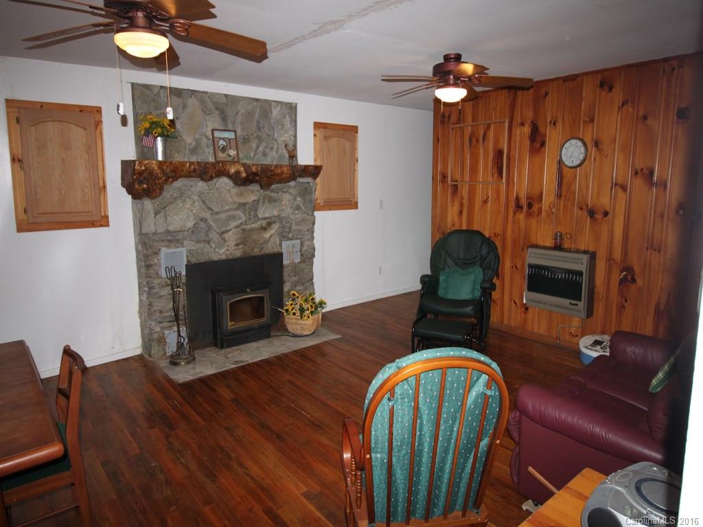 1082 Winter Star Road Burnsville NC 28714