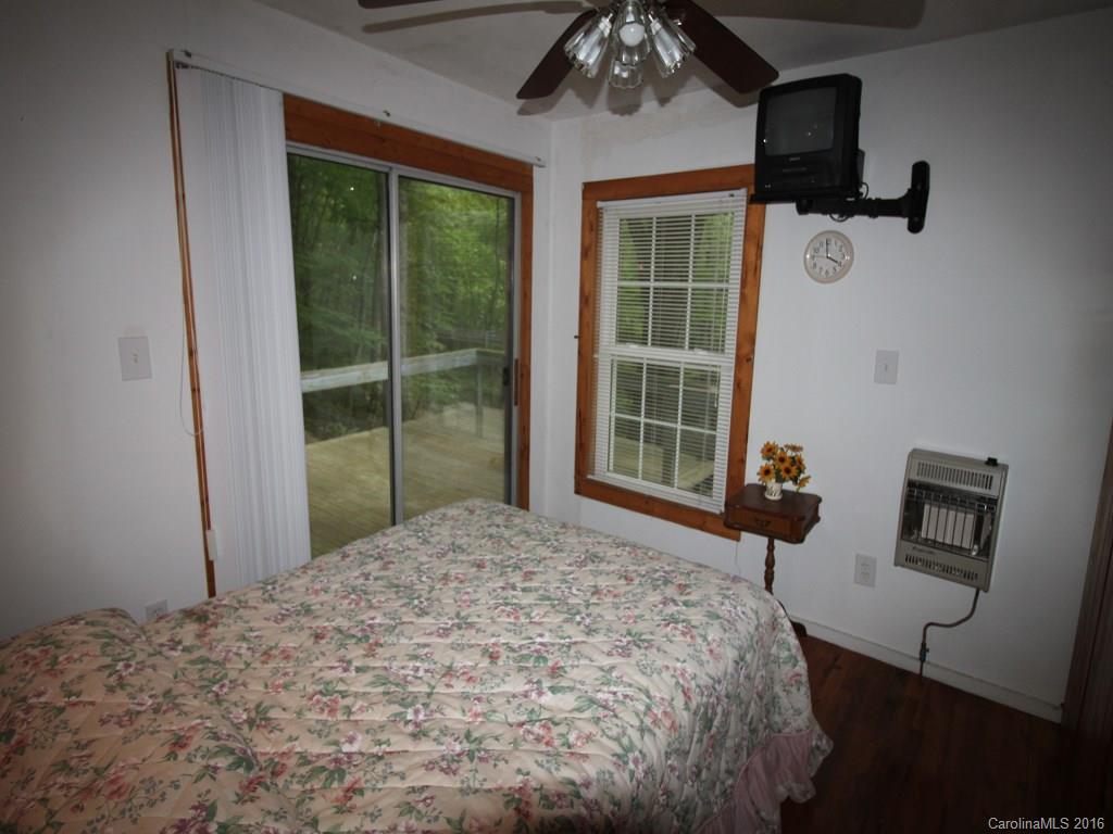 1082 Winter Star Road Burnsville NC 28714
