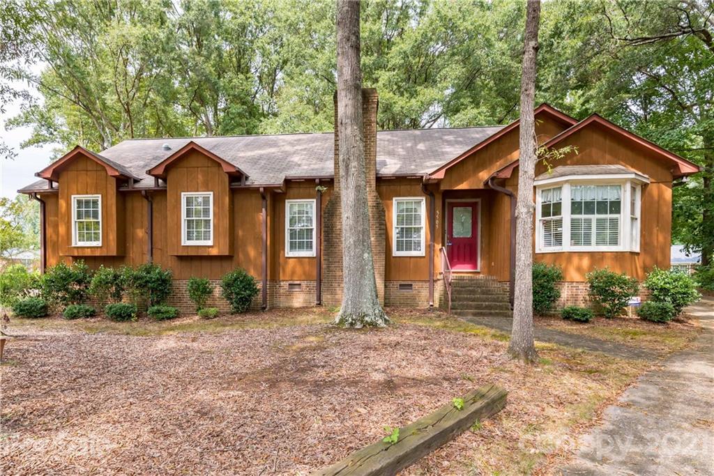5505 Trossacks Court Charlotte NC 28212