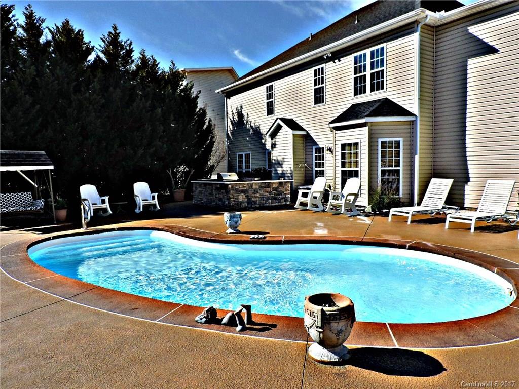 5821 Underwood Avenue Charlotte NC 28213