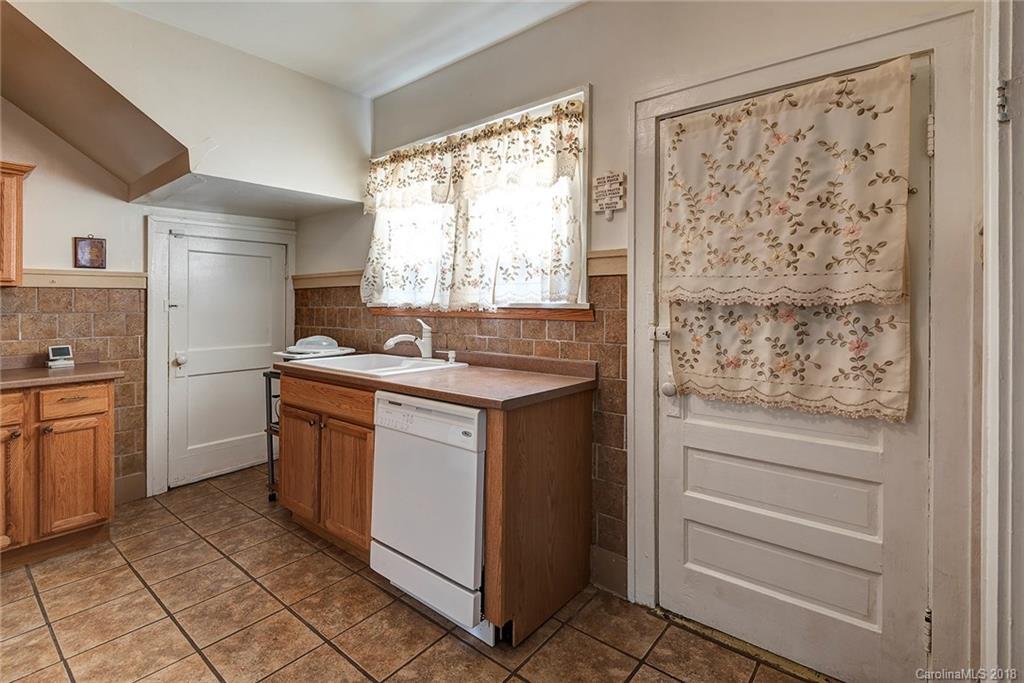 12 Furman Court Asheville NC 28801