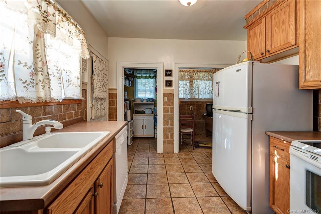 12 Furman Court Asheville NC 28801