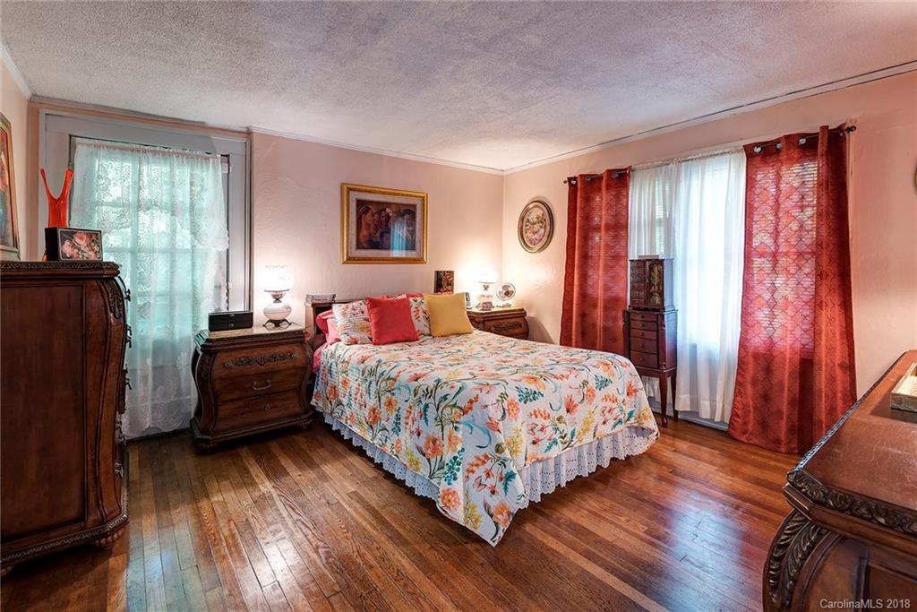 12 Furman Court Asheville NC 28801