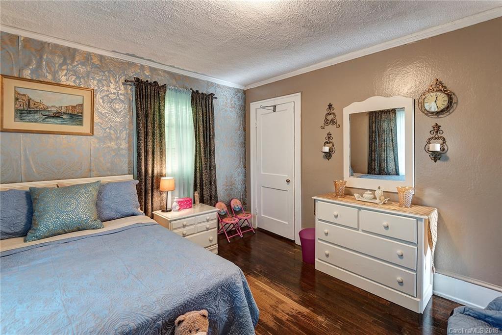 12 Furman Court Asheville NC 28801