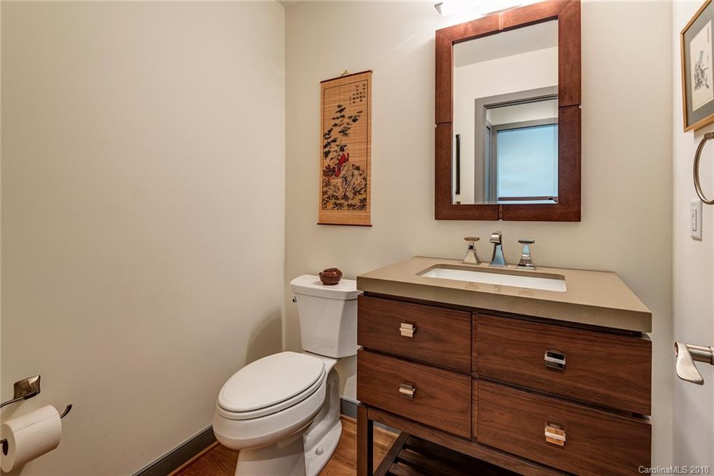 13 Pine Tree Road Asheville NC 28804
