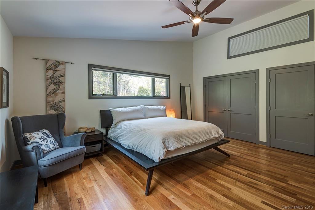 13 Pine Tree Road Asheville NC 28804