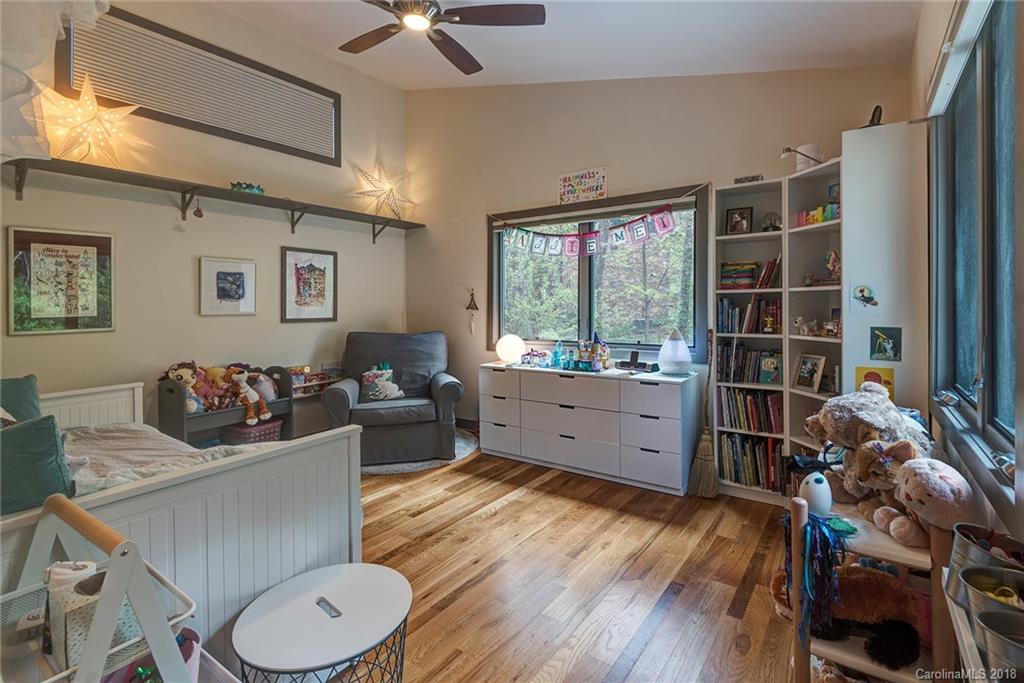 13 Pine Tree Road Asheville NC 28804