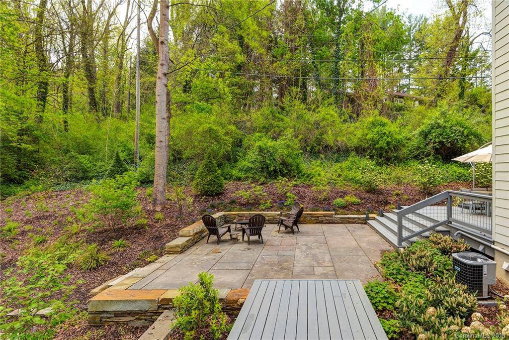 13 Pine Tree Road Asheville NC 28804