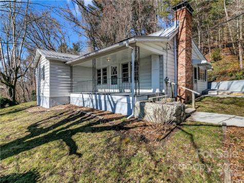 21 Reservoir Road Spruce Pine NC 28777
