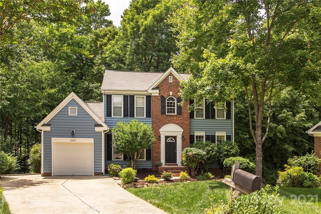 5200 Hedgecrest Place Charlotte NC 28269