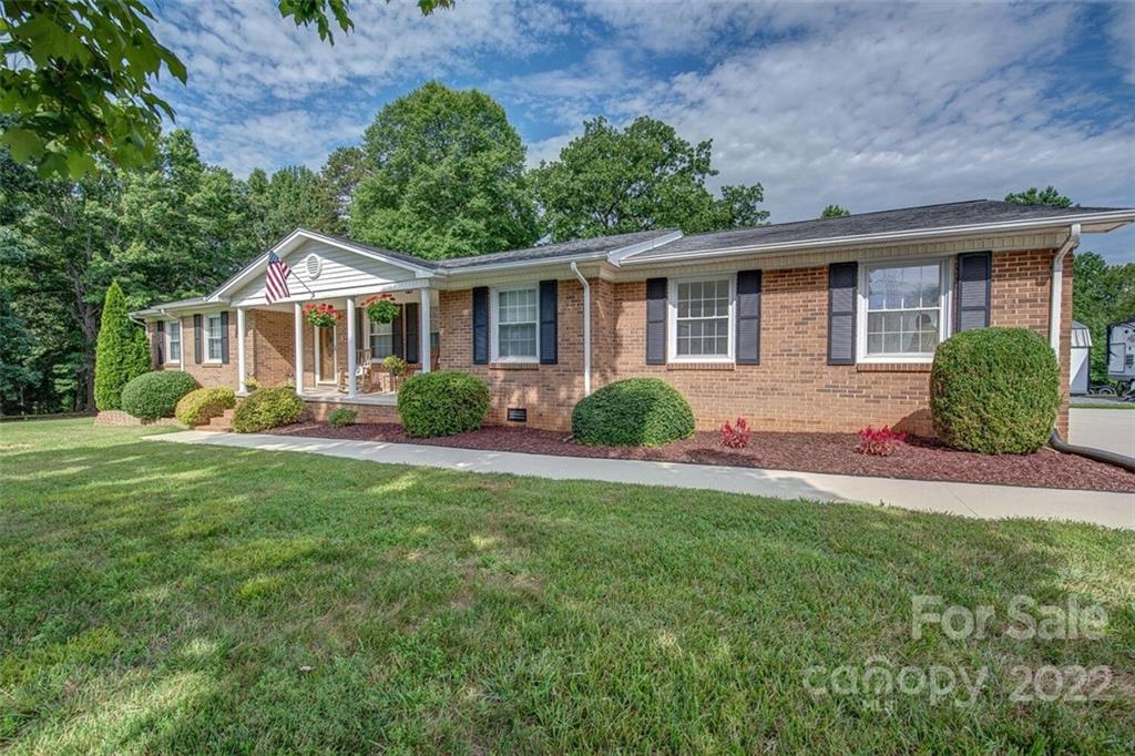 910 Honeysuckle Drive Shelby NC 28150