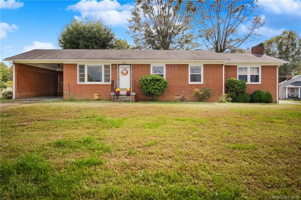 733 7th Street Sw Taylorsville NC 28681