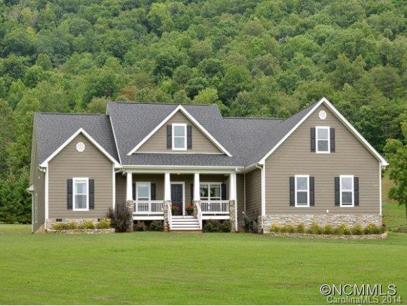 106 Moorehill Drive Waynesville NC 28786