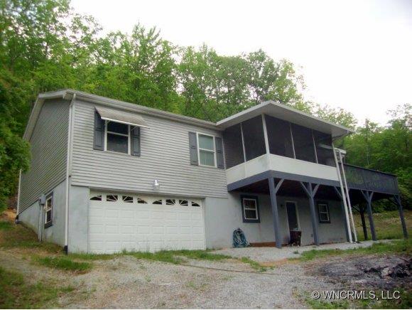 125 Round Mountain Road Brevard NC 28712