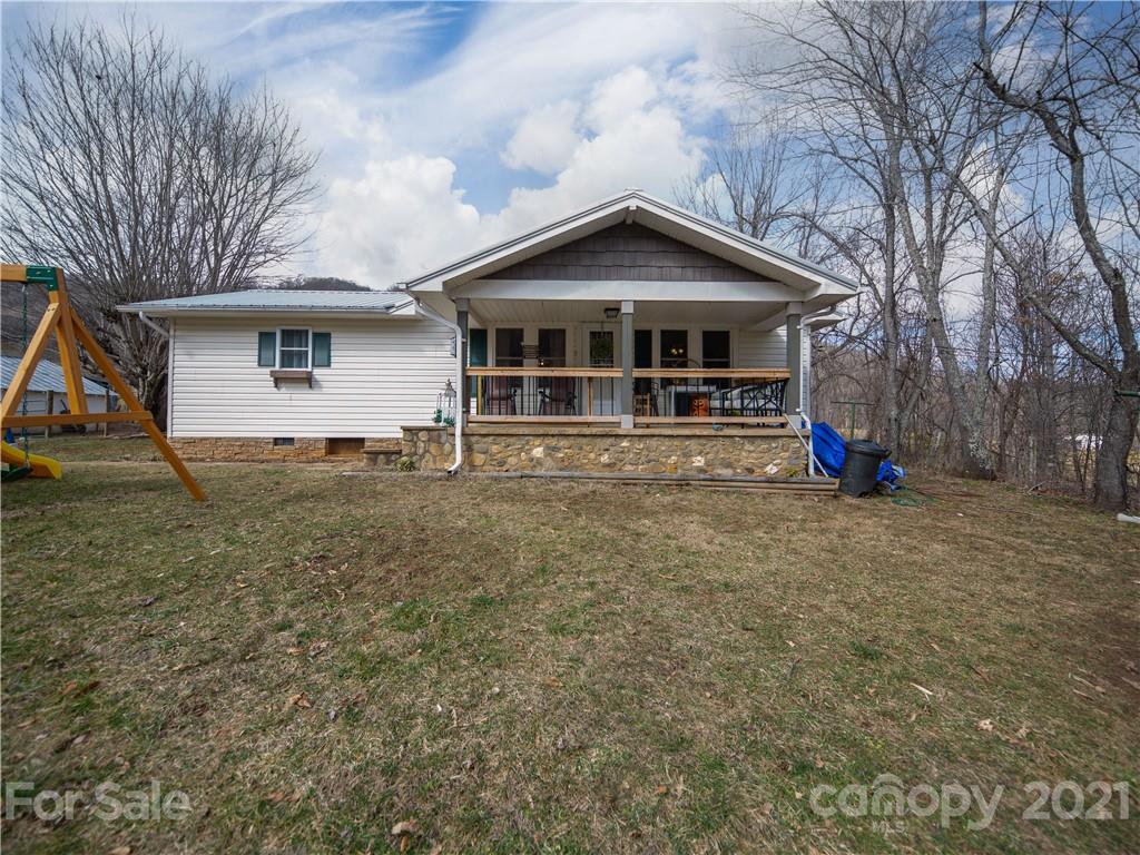 75 Cricket Drive Canton NC 28716