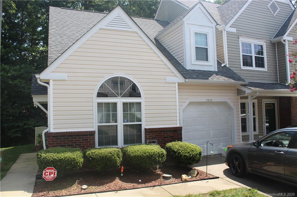 5924 Prescott Court Charlotte NC 28269