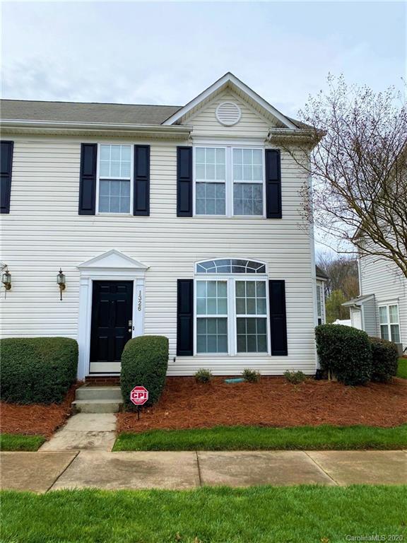 1326 Stourbridge Lion Drive Charlotte NC 28213