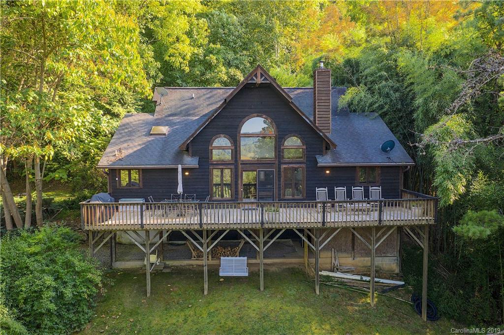 20 Highwoods Drive Leicester NC 28748