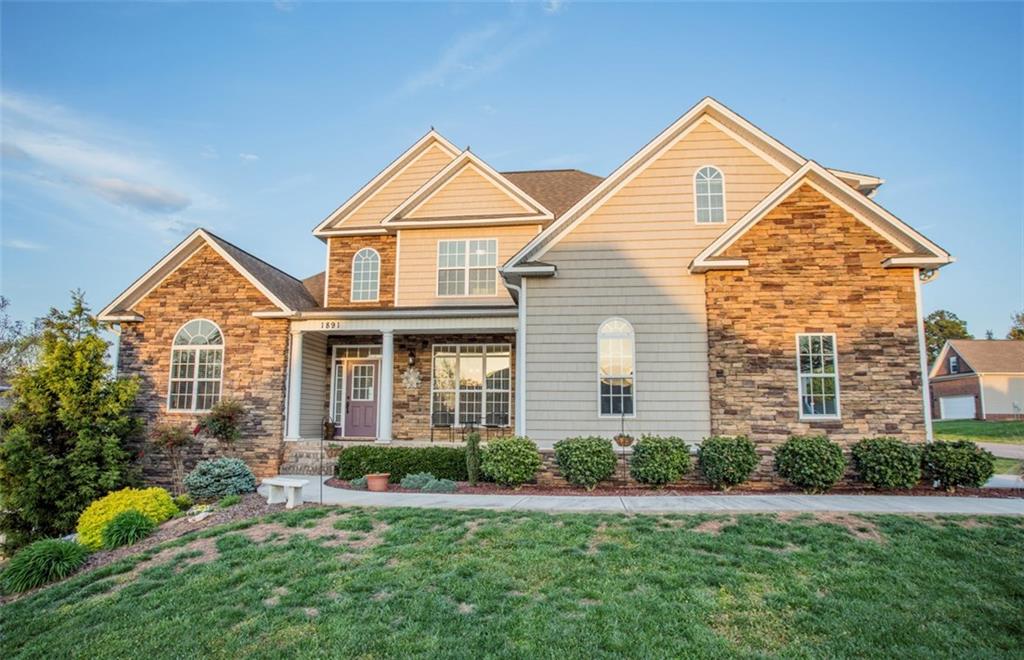 1891 Waterbury Court Hickory NC 28602