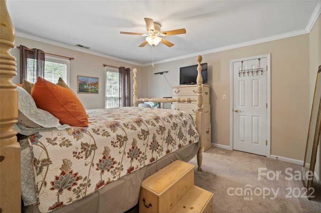 136 Pebble Brook Lane Mooresville NC 28117