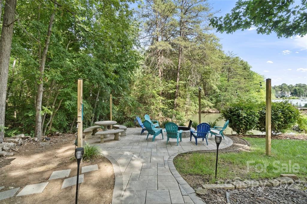 136 Pebble Brook Lane Mooresville NC 28117