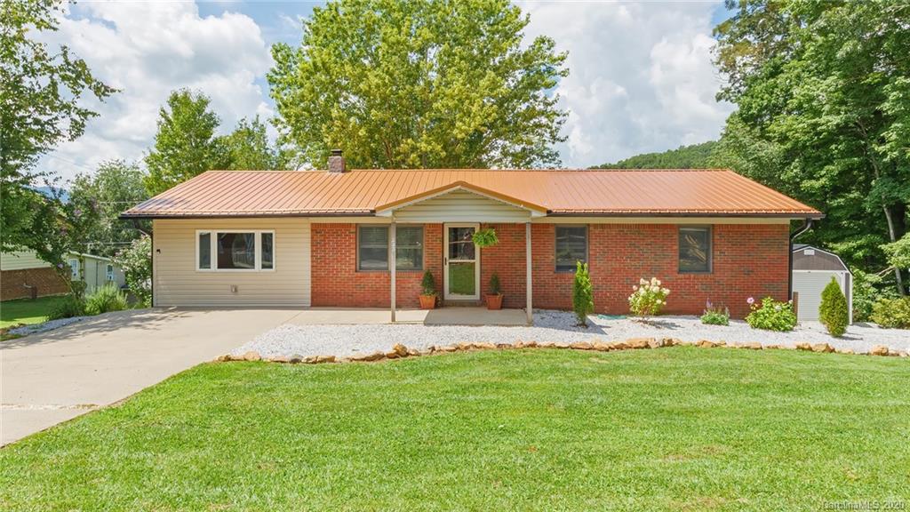 223 Lincoln Park Road Burnsville NC 28714