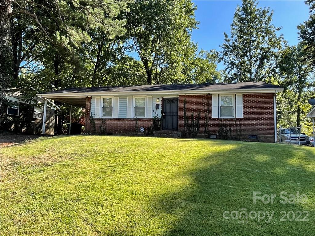 2921 Ravencroft Drive Charlotte NC 28208