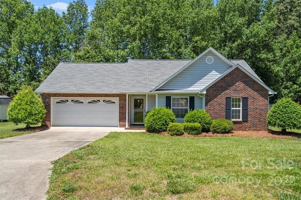 2443 Hawk Ridge Drive Gastonia NC 28056