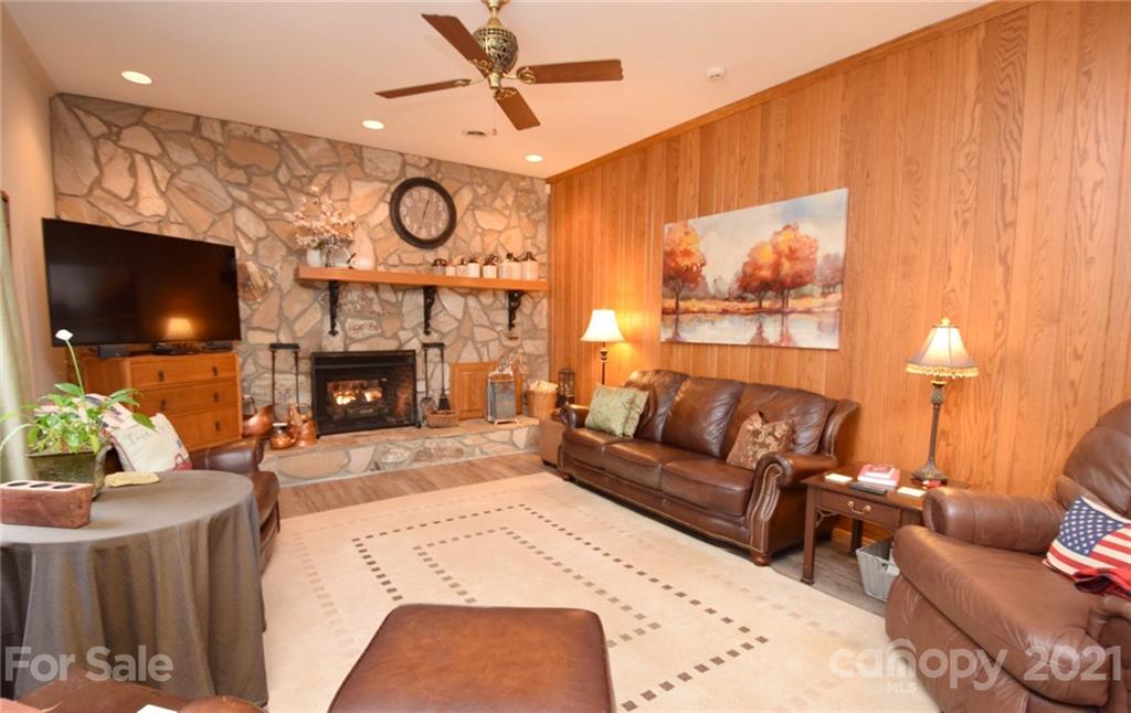 437 Humpback Mountain Road Spruce Pine NC 28777