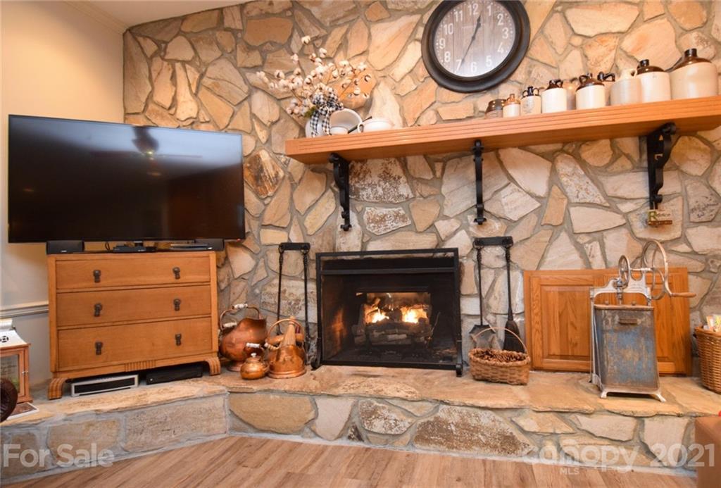 437 Humpback Mountain Road Spruce Pine NC 28777