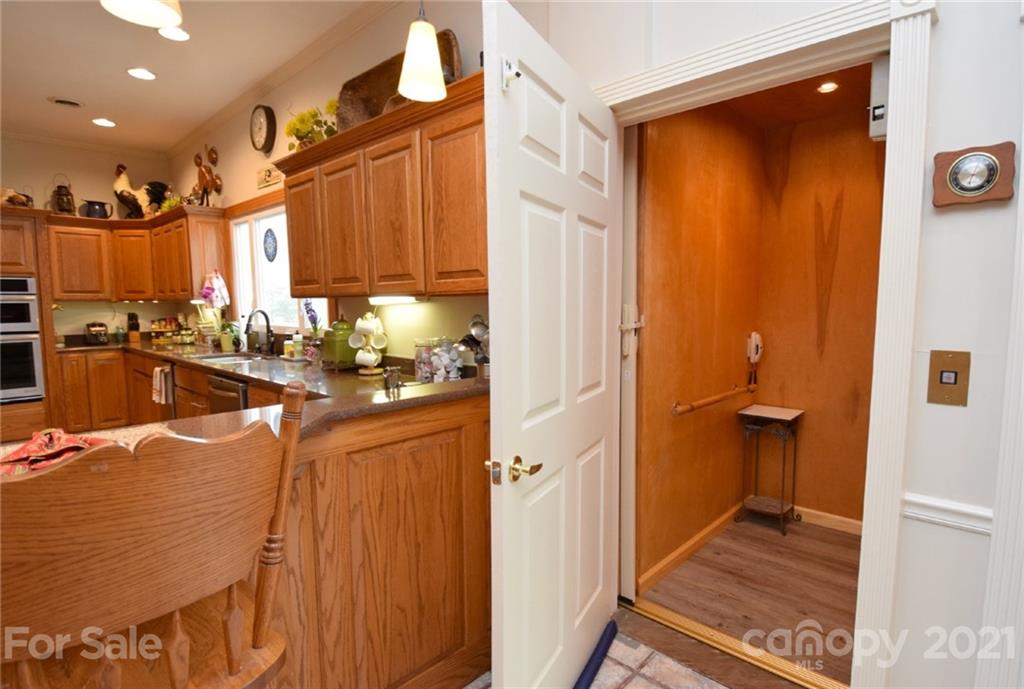 437 Humpback Mountain Road Spruce Pine NC 28777