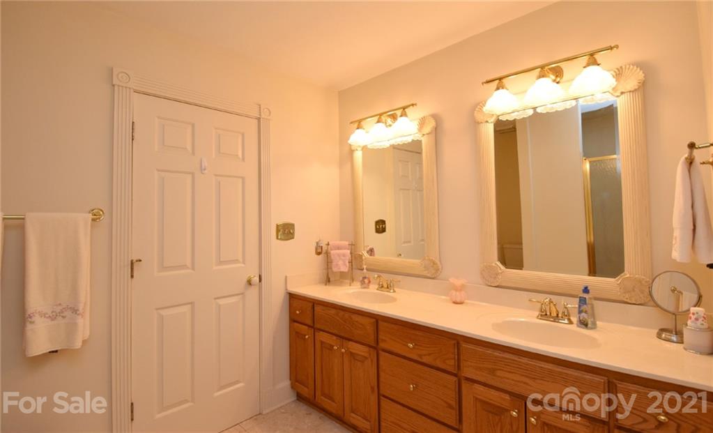437 Humpback Mountain Road Spruce Pine NC 28777
