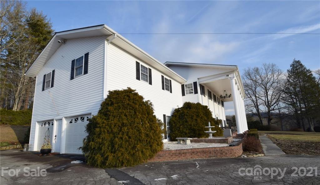 437 Humpback Mountain Road Spruce Pine NC 28777
