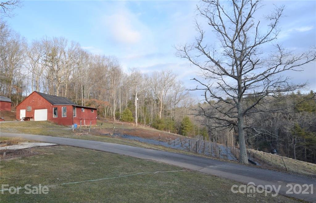 437 Humpback Mountain Road Spruce Pine NC 28777