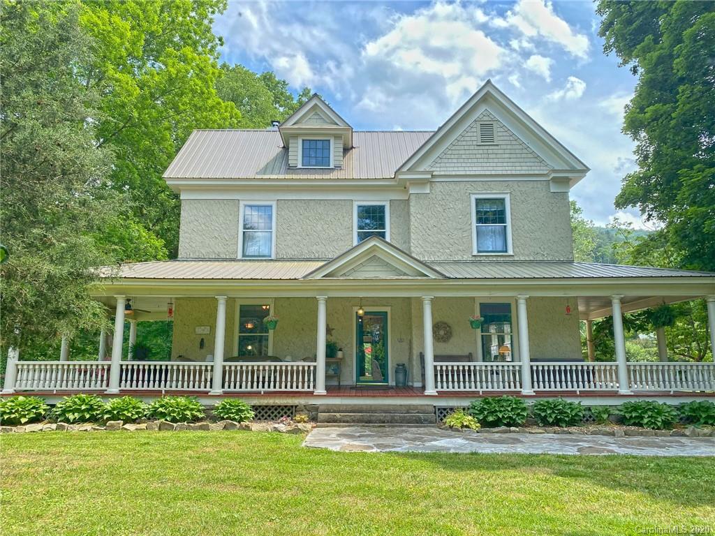 433 Lance Avenue Hot Springs NC 28743