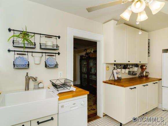 79 Middlemont Avenue Asheville NC 28806