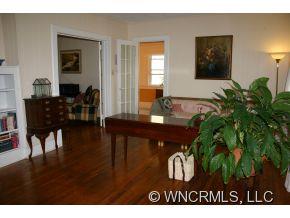 54 Holland Street Asheville NC 28801