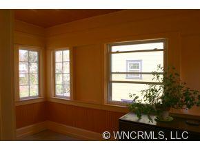 54 Holland Street Asheville NC 28801