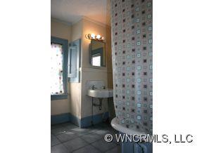 54 Holland Street Asheville NC 28801