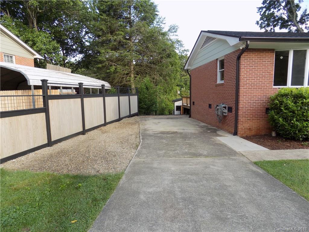 300 Donnybrook Drive Asheville NC 28806