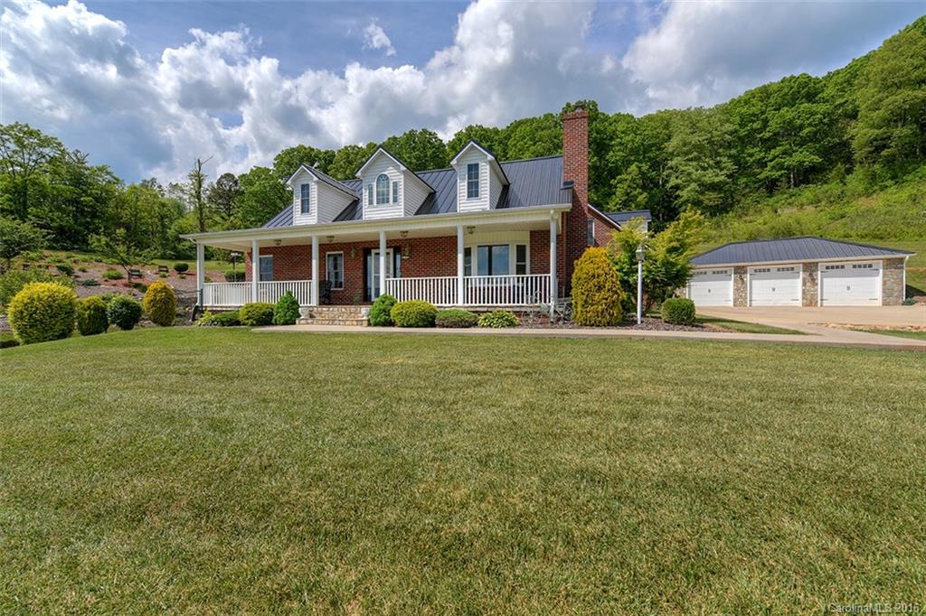 203 Bark Trail Waynesville NC 28786