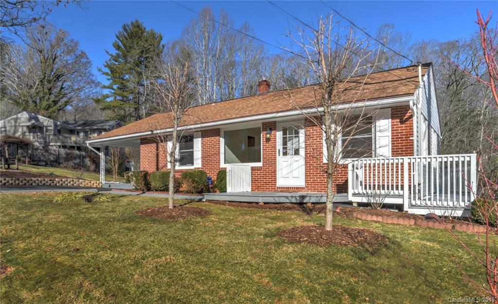 293 Maple Court Arden NC 28704